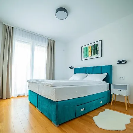 Zoe ノヴィ・サド