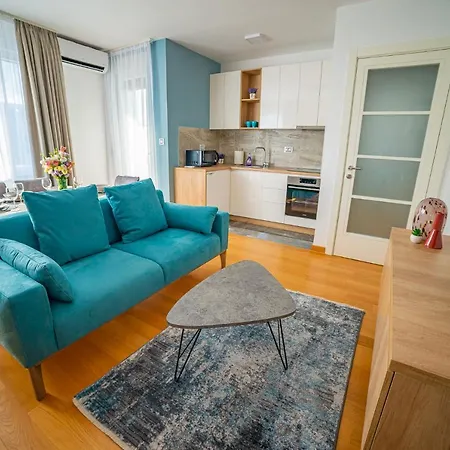 アパート Zoe ノヴィ・サド